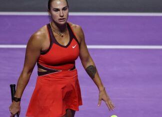 Sabalenka diz não ser justo que mulheres enfrentem atletas trans Sabalenka diz não ser justo que mulheres enfrentem atletas trans