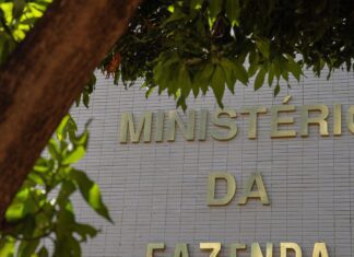 Estatais federais em dificuldade poderão pedir aportes da União