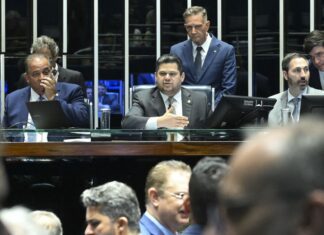 Senado aprova redução da pena de condenados pelo 8/1 e trama golpista