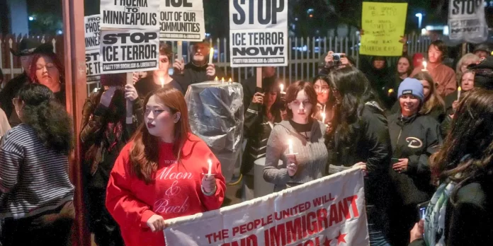 Minneapolis protesta após morte de cidadã dos EUA pela polícia do ICE
