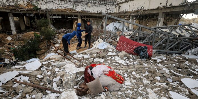 Mais de 100 crianças já foram mortas em Gaza desde 'cessar-fogo'
