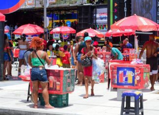 Capacitação Obrigatória Para Ambulantes Da Festa De Iemanjá E Carnaval Ocorre Quarta