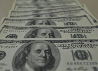 Trump usa acusação criminal como chantagem para reduzir juros, diz FED Trump usa acusação criminal como chantagem para reduzir juros, diz FED