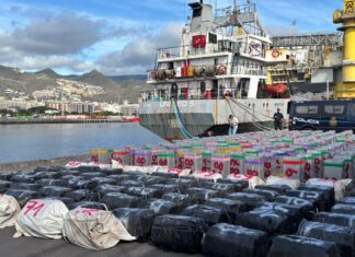 Espanha apreende cocaína a bordo de navio que fez escala no Brasil Espanha apreende cocaína a bordo de navio que fez escala no Brasil