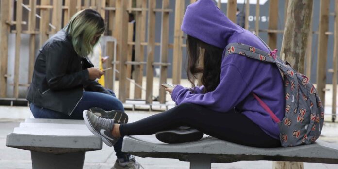 Reino Unido estuda proibição de redes sociais para crianças Reino Unido estuda proibição de redes sociais para crianças
