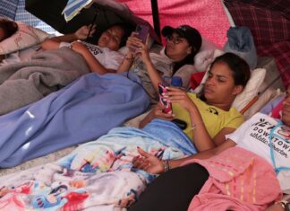 Familiares de presos políticos fazem greve de fome em Caracas Familiares de presos políticos fazem greve de fome em Caracas