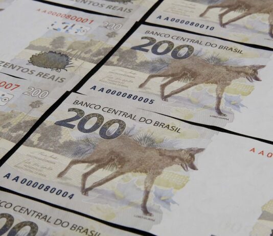 CVM multa Vorcaro em R$ 20 milhões por fraude em fundo imobiliário