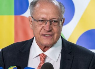Tarifa global de 15% dos EUA é boa para o Brasil, diz Alckmin