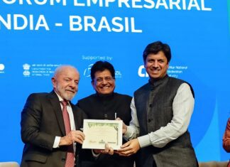 Embraer firma acordo para instalar linha de montagem na Índia Embraer firma acordo para instalar linha de montagem na Índia