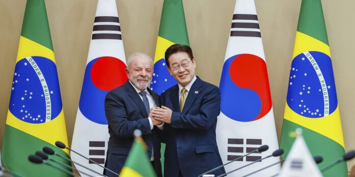 Lula diz que vale "qualquer sacrifício" para prender magnatas do crime
