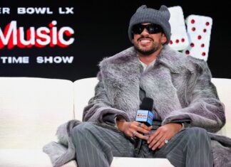 Final do futebol americano vira festa multicultural pró-imigrantes Final do futebol americano vira festa multicultural pró-imigrantes