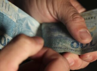 MG: moradores de cidades afetadas pelas chuvas já podem sacar o FGTS