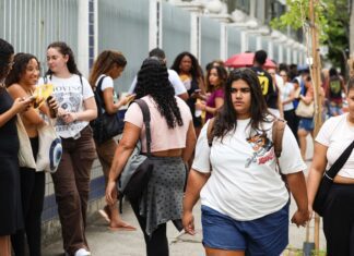 Fies: pré-selecionados devem complementar inscrição a partir de sexta