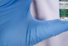 São Paulo amplia vacinação contra dengue para todos que atuam na saúde
