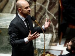 Após encontro com Israel, ministro francês não vê fim próximo a guerra Após encontro com Israel, ministro francês não vê fim próximo a guerra