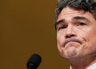 Chefe do antiterrorismo dos EUA renuncia: “Irã não é ameaça iminente” Chefe do antiterrorismo dos EUA renuncia: “Irã não é ameaça iminente”