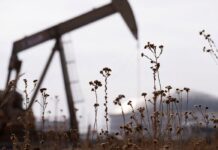 Países decidem liberar reservas de petróleo em meio à guerra no Irã Países decidem liberar reservas de petróleo em meio à guerra no Irã