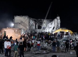 Irã eleva para 153 as estudantes mortas em ataque a escola Irã eleva para 153 as estudantes mortas em ataque a escola