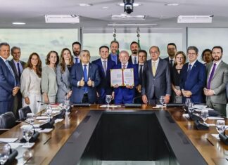 Lula sanciona Lei Antifacção e defende prisão de magnatas do crime