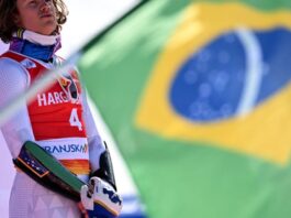 Após o ouro olímpico, Lucas Pinheiro volta a ser campeão na Eslovênia Após o ouro olímpico, Lucas Pinheiro volta a ser campeão na Eslovênia