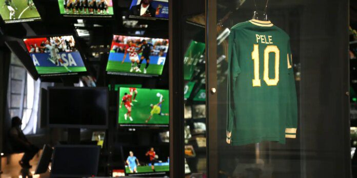 Museu do Futebol lança audioguia em formato de programa de Museu do Futebol lança audioguia em formato de programa de rádio