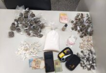 Dupla é Presa Com Centenas De Porções De Drogas No Bairro Da Calçada, Em Salvador