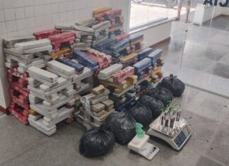 PM Apreende Grande Quantidade De Drogas Em Mangabeira, Feira De Santana