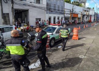 Transalvador Monta Operação No Mercado Do Peixe E Na Feira De São Joaquim Na Semana Santa