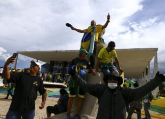 Argentina concede refúgio permanente a condenado pelo 8 de janeiro