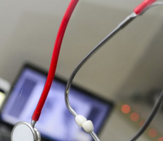 AgSUS e FMUSP abrem mil vagas para curso gratuito sobre Saúde Digital