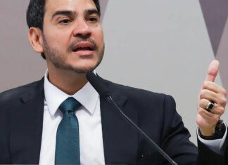 CCJ do Senado aprova nome de Jorge Messias para o STF