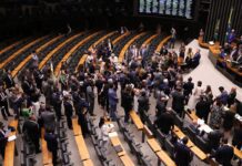 Congresso derruba veto de Lula e mantém PL da Dosimetria