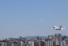 Anac estabelece regras mais restritivas para aviação em Congonhas (SP)