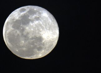 Astronautas da Artemis II vão contornar o lado oculto da Lua