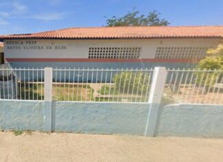 Professor é Afastado Após Episódio De Nudez Em Sala De Aula No Interior Da Bahia