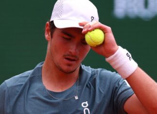 João Fonseca cai nas quartas de Mônaco para Zverev, número 3 do mundo João Fonseca cai nas quartas de Mônaco para Zverev, número 3 do mundo