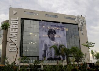Maradona: começa novo julgamento de equipe médica acusada de homicídio
