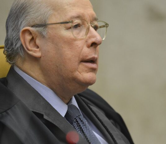 Celso de Mello diz que Senado cometeu grave equívoco institucional