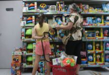 Confiança do Consumidor registra segunda alta consecutiva, diz FGV