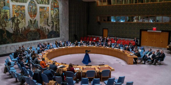 Rússia e China vetam resolução sobre Ormuz em Conselho de Segurança
