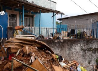 Famílias afetadas por enchentes em MG precisam validar cadastro