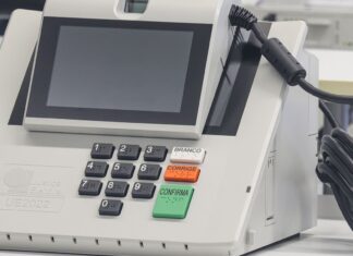 TSE inicia nova etapa de testes de segurança das urnas