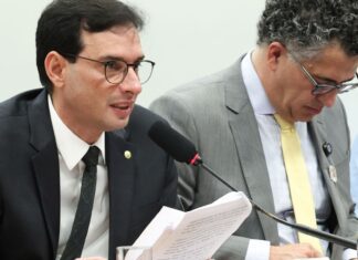 Fim da escala 6×1: relator propõe que um dia de folga seja no domingo