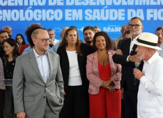 Lula pede que governador do RJ trabalhe para prender milicianos