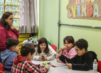 Senado aprova projeto que cria política para estudantes superdotados