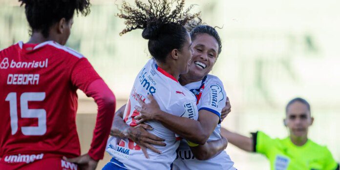 Bahia decide no 1º tempo e vence o Inter pelo Bahia decide no 1º tempo e vence o Inter pelo Brasileirão Feminino