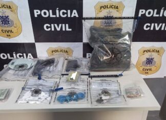 Dupla é Presa Por Tráfico Durante Operação Em área Turística De Salvador