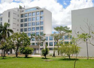 PM desocupa estudantes da reitoria da USP