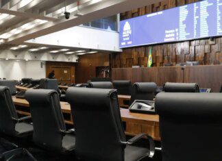 Alerj quer investigação sobre morte de pedreiros em ação da PM no Rio