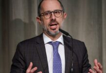 “Não precisamos eleger um país polícia do mundo”, diz ministro da CGU